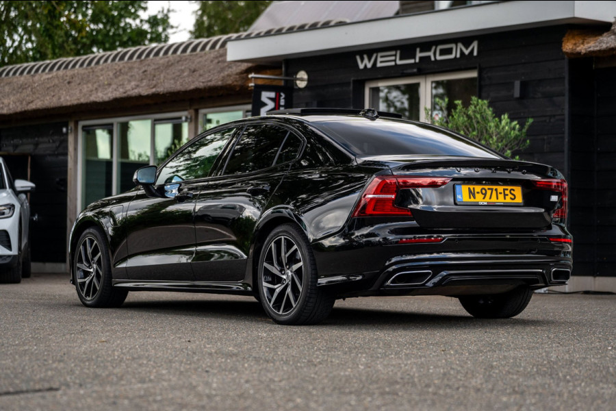 Volvo S60 2.0 Recharge T6 AWD R-Design Panoramadak I Camera I Memory I Leder I Adaptive Cruise I Pilot Assist