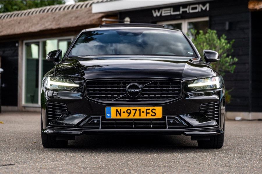 Volvo S60 2.0 Recharge T6 AWD R-Design Panoramadak I Camera I Memory I Leder I Adaptive Cruise I Pilot Assist