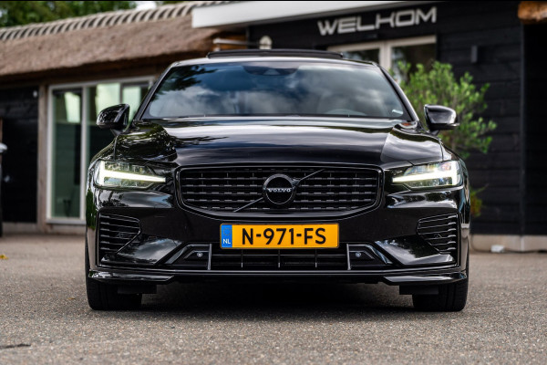 Volvo S60 2.0 Recharge T6 AWD R-Design Panoramadak I Camera I Memory I Leder I Adaptive Cruise I Pilot Assist