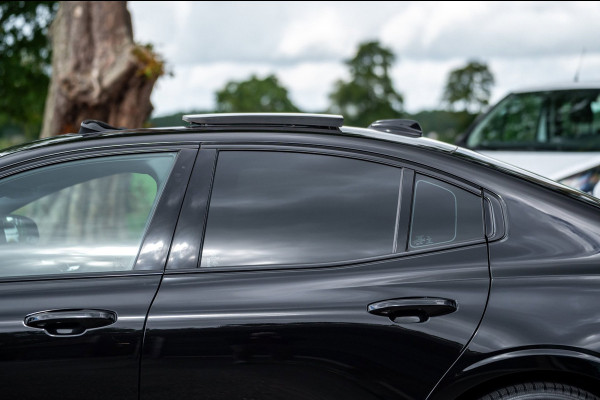 Volvo S60 2.0 Recharge T6 AWD R-Design Panoramadak I Camera I Memory I Leder I Adaptive Cruise I Pilot Assist