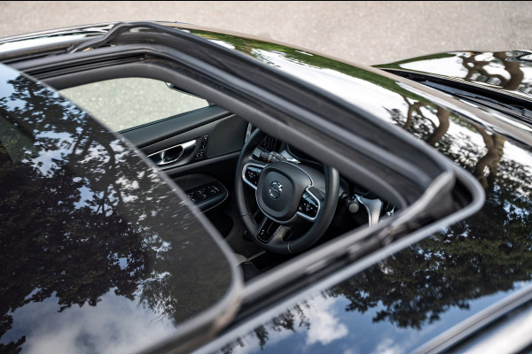 Volvo S60 2.0 Recharge T6 AWD R-Design Panoramadak I Camera I Memory I Leder I Adaptive Cruise I Pilot Assist