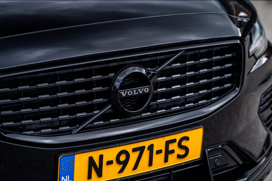 Volvo S60 2.0 Recharge T6 AWD R-Design Panoramadak I Camera I Memory I Leder I Adaptive Cruise I Pilot Assist