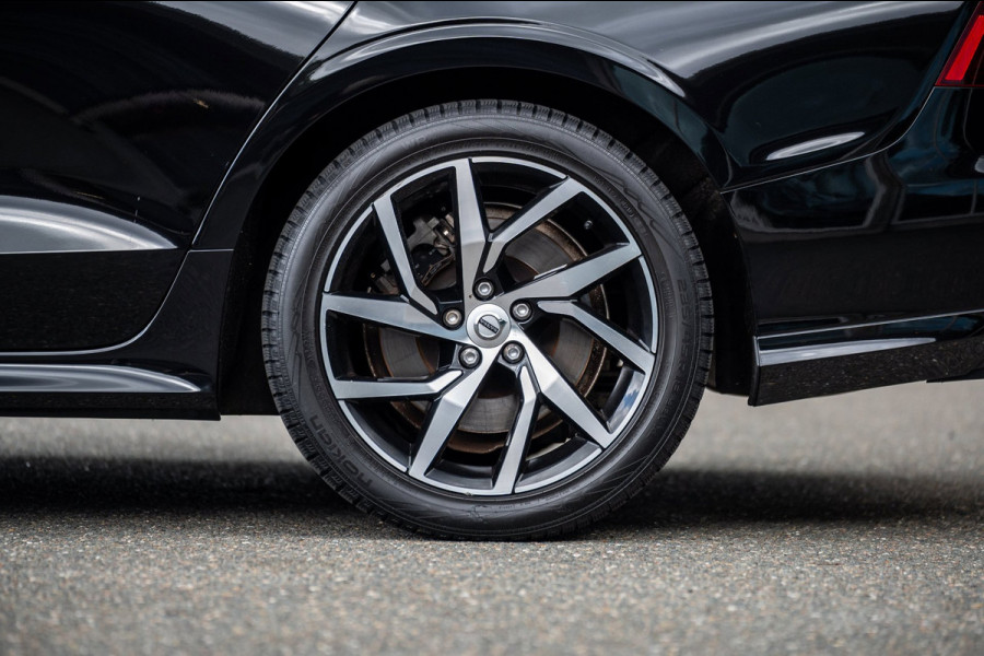 Volvo S60 2.0 Recharge T6 AWD R-Design Panoramadak I Camera I Memory I Leder I Adaptive Cruise I Pilot Assist