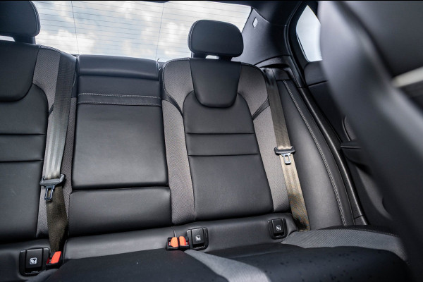 Volvo S60 2.0 Recharge T6 AWD R-Design Panoramadak I Camera I Memory I Leder I Adaptive Cruise I Pilot Assist