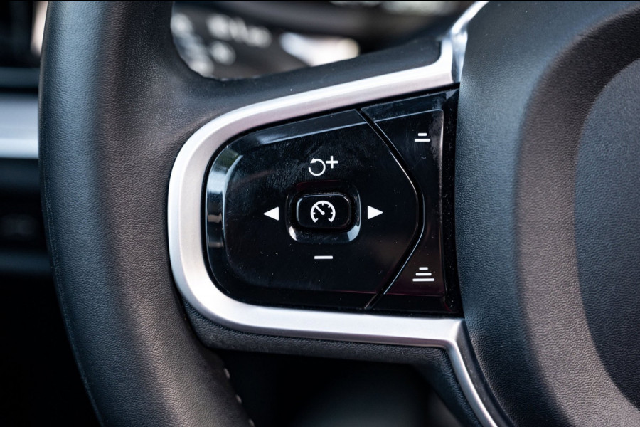 Volvo S60 2.0 Recharge T6 AWD R-Design Panoramadak I Camera I Memory I Leder I Adaptive Cruise I Pilot Assist