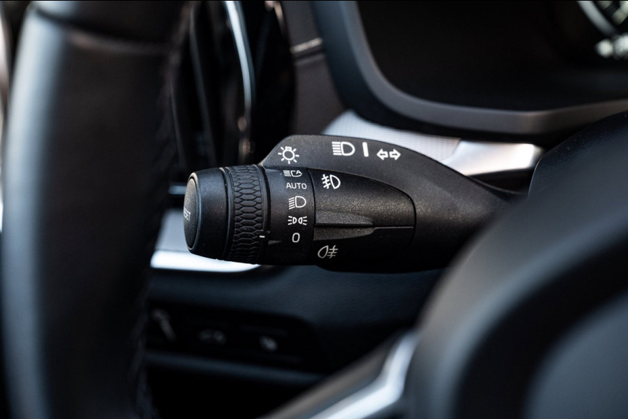 Volvo S60 2.0 Recharge T6 AWD R-Design Panoramadak I Camera I Memory I Leder I Adaptive Cruise I Pilot Assist