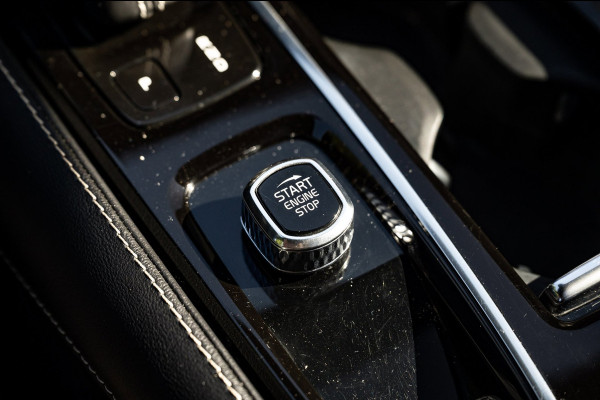 Volvo S60 2.0 Recharge T6 AWD R-Design Panoramadak I Camera I Memory I Leder I Adaptive Cruise I Pilot Assist