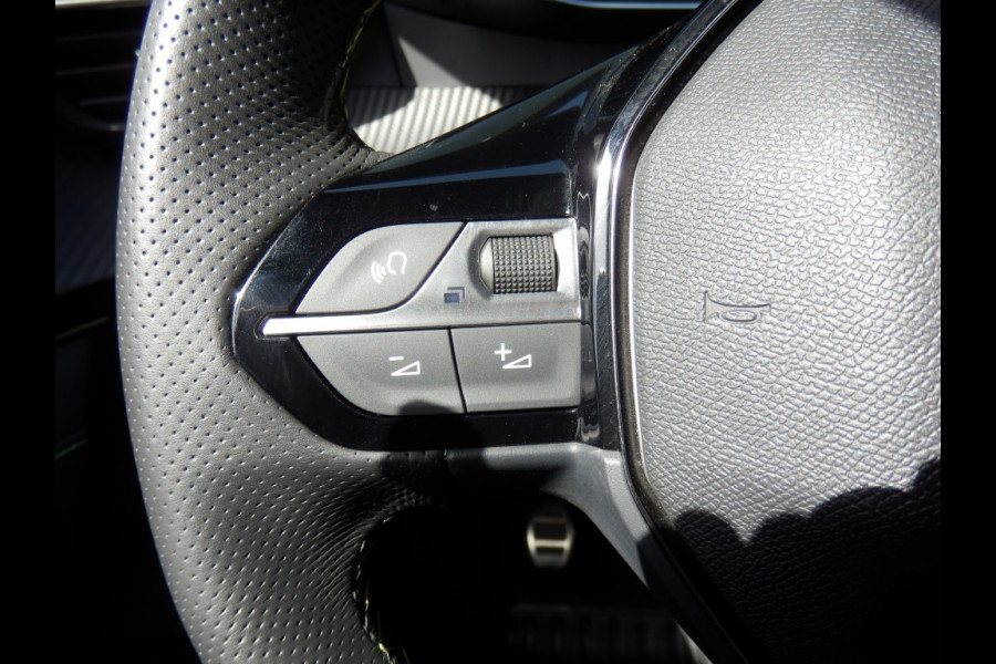 Peugeot 208 1.2 PT 100 GT I 360 Camera I Nav. I