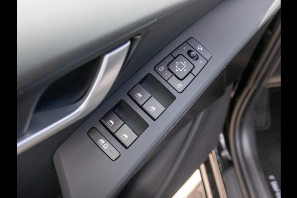 Kia Niro 1.6 GDi Hybrid DynamicPlusLine | Actieprijs* | Navi. | Clima. | Adapt. Cruise. | Parkeersensoren | Achteruitrijcamera | Bekleding In Lederlook | Dodehoekassistentie | Schuif-/Kanteldak | Stoel&Stuur Verwarming