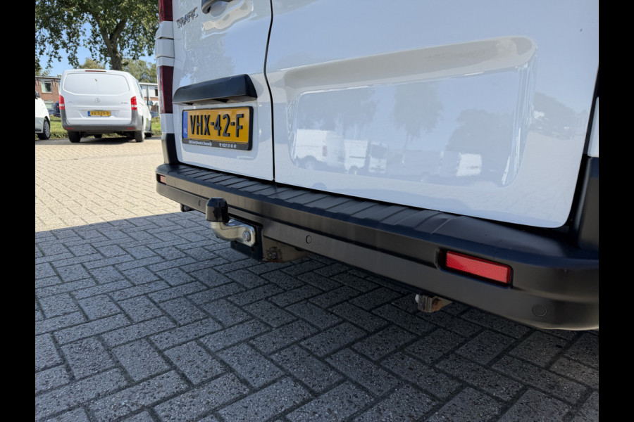 Renault Trafic 2.0 dCi 120pk T29 L2H1 Comfort / vaste prijs rijklaar € 19.950 ex btw / euro 6 / bpm vrij / lease vanaf € 336 / airco / cruise / navi / camera / lichtmetalen velgen / nieuwe koppeling !