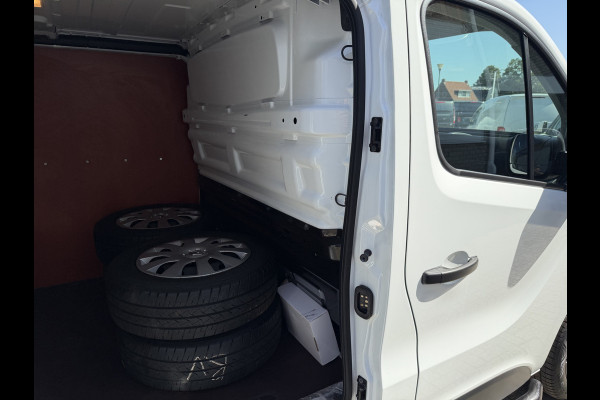 Renault Trafic 2.0 dCi 120pk T29 L2H1 Comfort / vaste prijs rijklaar € 19.950 ex btw / euro 6 / bpm vrij / lease vanaf € 336 / airco / cruise / navi / camera / lichtmetalen velgen / nieuwe koppeling !
