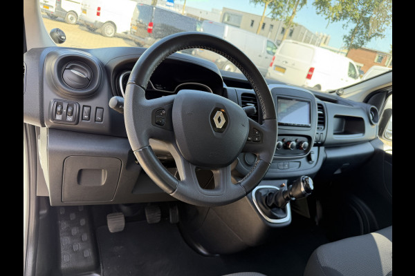 Renault Trafic 2.0 dCi 120pk T29 L2H1 Comfort / vaste prijs rijklaar € 19.950 ex btw / euro 6 / bpm vrij / lease vanaf € 336 / airco / cruise / navi / camera / lichtmetalen velgen / nieuwe koppeling !
