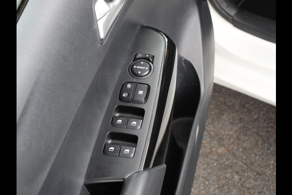 Kia Picanto 1.0 CVVT ComfortPlusLine Navigator Navigatie Lichtmetalen velgen Elektrische ramen Airco Camera Apple Carplay/ Android Auto