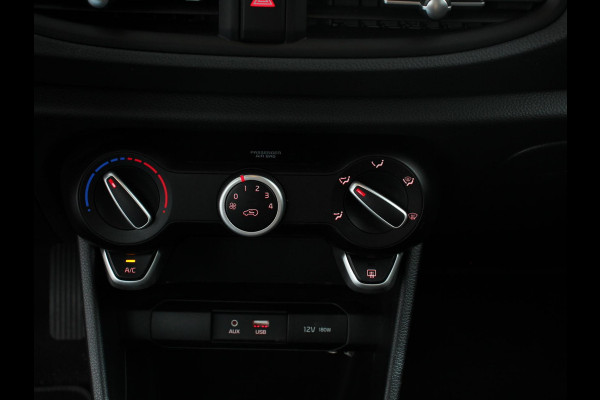 Kia Picanto 1.0 CVVT ComfortPlusLine Navigator Navigatie Lichtmetalen velgen Elektrische ramen Airco Camera Apple Carplay/ Android Auto