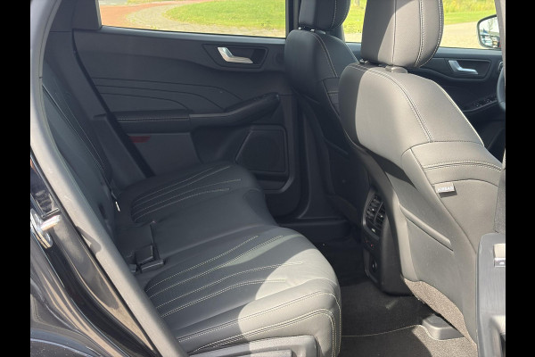 Ford Kuga 2.5 PHEV Vignale Trekhaak | Volledig lederen Interieur | Winter Pack.