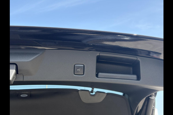 Ford Kuga 2.5 PHEV Vignale Trekhaak | Volledig lederen Interieur | Winter Pack.