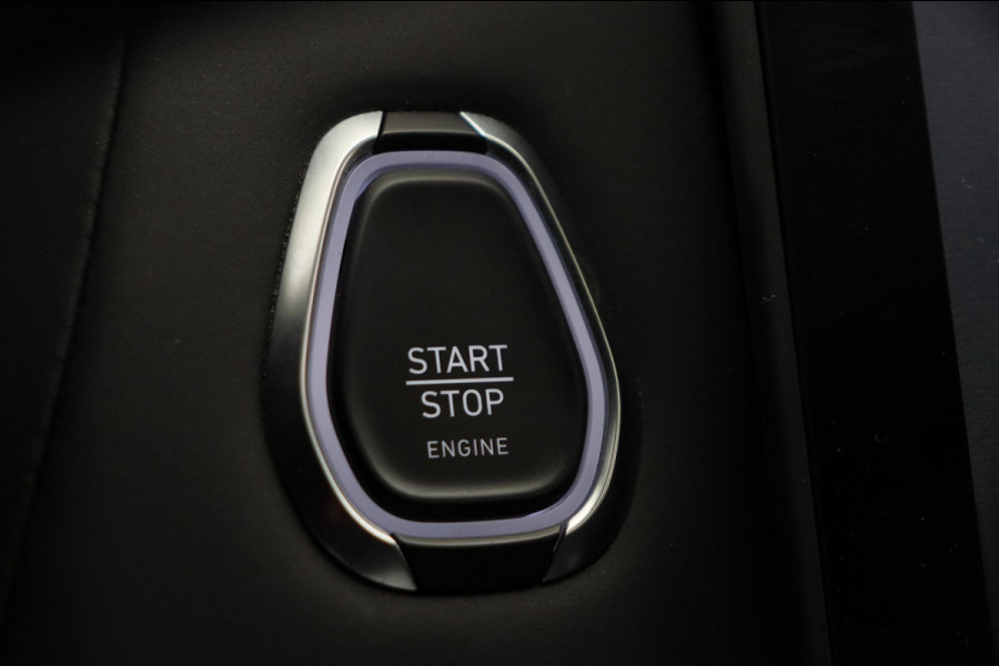 Lynk & Co 01 1.5 261PK Plug-in Hybrid *Zwarte Hemel* 360 Camera Pano/dak Apple/Carplay Adaptive/Cruise