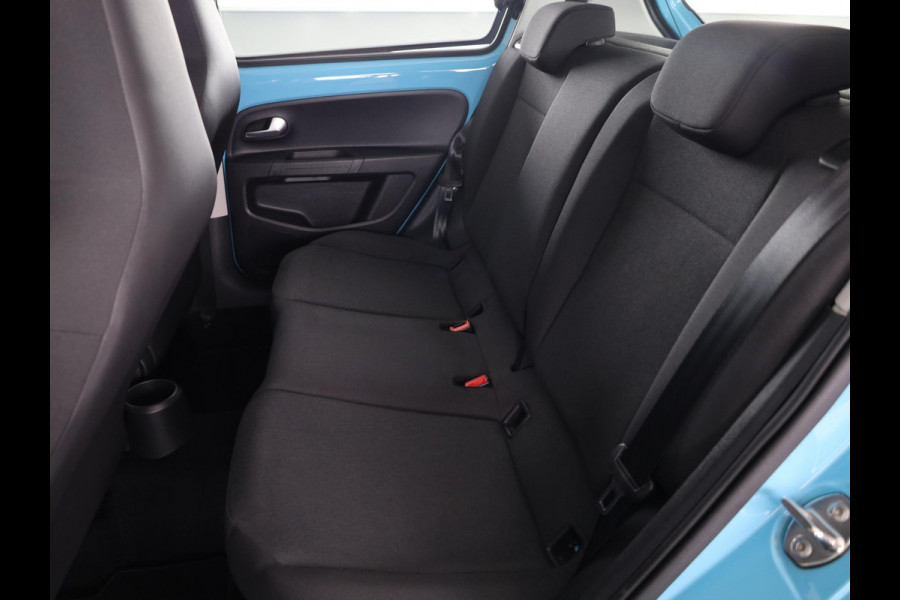 Volkswagen up! 1.0 Move 65pk | Arconditioning (automatisch) | Stoelverwarming | Verwarmbare voorstoelen | Achteruitrij camera