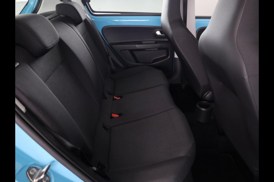 Volkswagen up! 1.0 Move 65pk | Arconditioning (automatisch) | Stoelverwarming | Verwarmbare voorstoelen | Achteruitrij camera