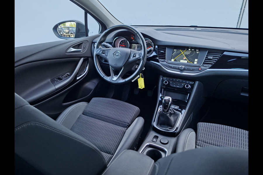 Opel Astra 1.2 Business Edition Navi Camera Sportzetels Black magic