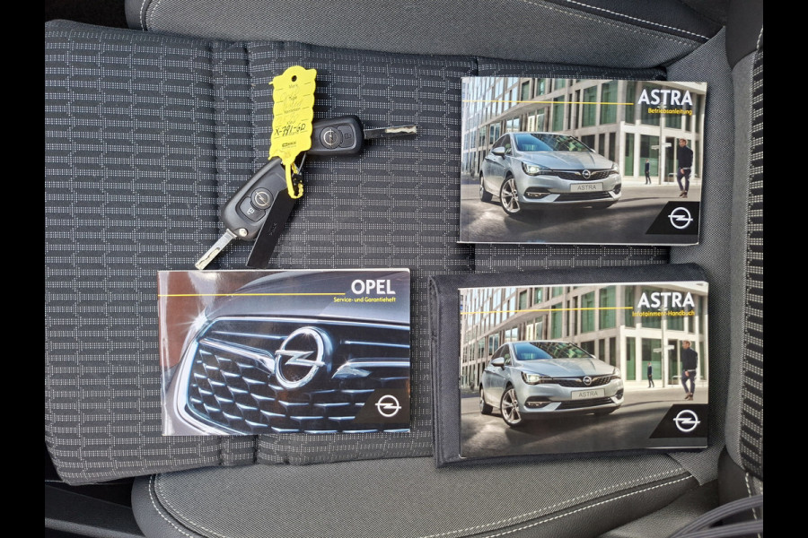 Opel Astra 1.2 Business Edition Navi Camera Sportzetels Black magic