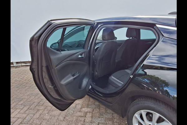 Opel Astra 1.2 Business Edition Navi Camera Sportzetels Black magic