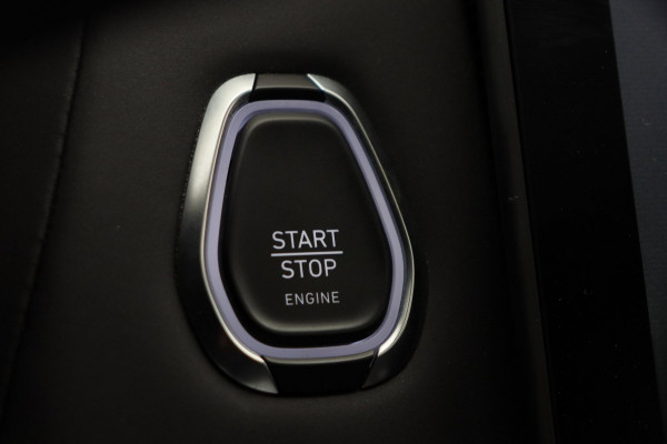 Lynk & Co 01 1.5 261PK Plug-in Hybrid* Zwarte Hemel* Trekhaak* 360° Camera* Pano/dak Apple/Carplay Adaptive/Cruise
