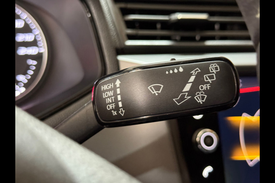 Seat Ibiza 1.0 TSI Style Business Intense | NAP | 95PK | ACC | Camera | Parkeersensoren | LED | Touchscreen | Cruise Control