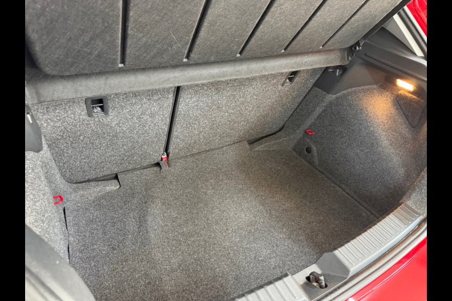 Seat Ibiza 1.0 TSI Style Business Intense | NAP | 95PK | ACC | Camera | Parkeersensoren | LED | Touchscreen | Cruise Control