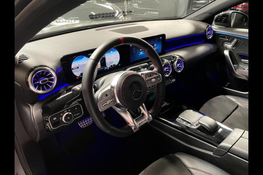 Mercedes-Benz A-Klasse 180 Premium Plus 35 AMG-Aerodynamic PANO NAP
