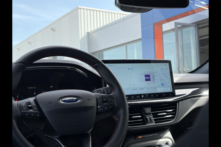 Ford FOCUS Wagon 1.0 EcoBoost Hybrid ST Line 155pk | Winterpack | Adaptive cruise control | Dodehoeksensoren | Driver Assistance Pack | Orig. NL auto | Camera