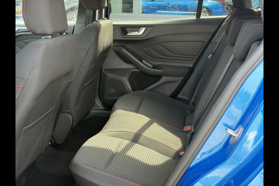 Ford FOCUS Wagon 1.0 EcoBoost Hybrid ST Line 155pk | Winterpack | Adaptive cruise control | Dodehoeksensoren | Driver Assistance Pack | Orig. NL auto | Camera