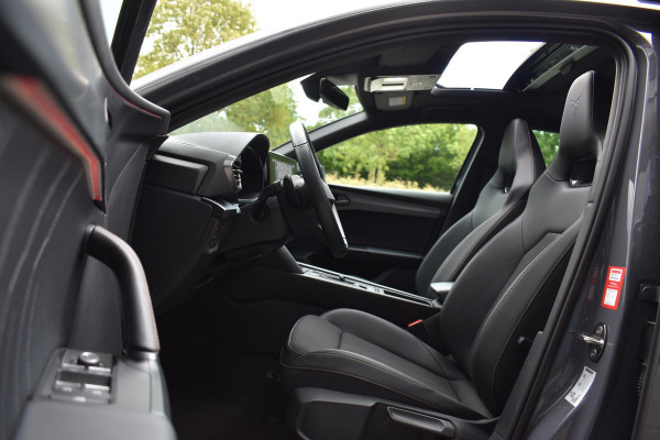 CUPRA Leon 1.4 e-Hybrid VZ Business Pano Keyless Lane Camera