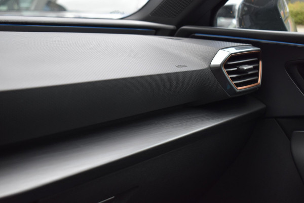 CUPRA Leon 1.4 e-Hybrid VZ Business Pano Keyless Lane Camera