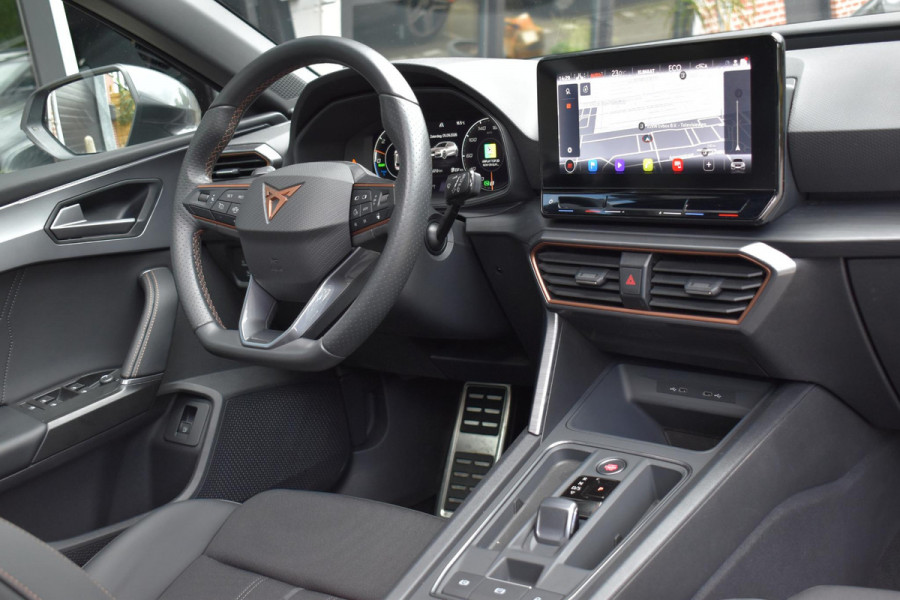 CUPRA Leon 1.4 e-Hybrid VZ Business Pano Keyless Lane Camera
