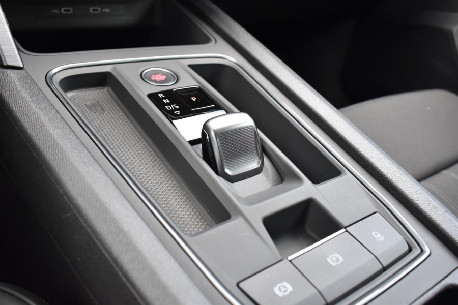 CUPRA Leon 1.4 e-Hybrid VZ Business Pano Keyless Lane Camera