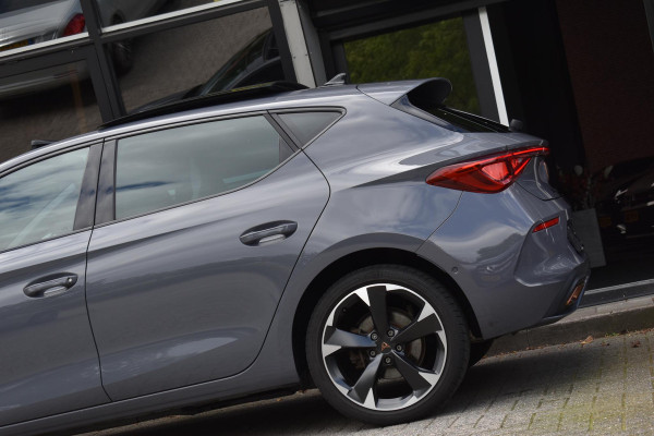 CUPRA Leon 1.4 e-Hybrid VZ Business Pano Keyless Lane Camera