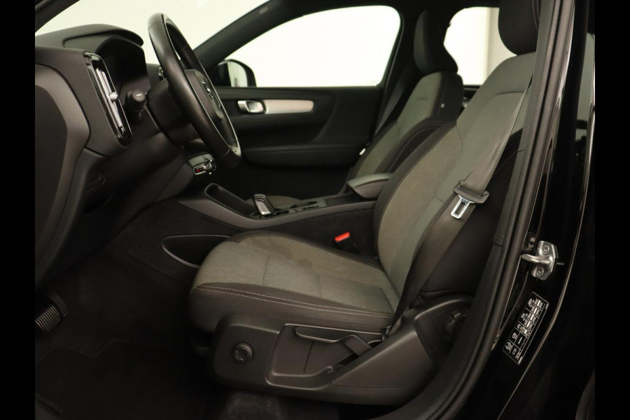 Volvo XC40 1.5 T4 Recharge Inscription Expression | SOH 86,3% | Trekhaak | Carplay | Navigatie | Climate control | Parkeerhulp | Cruise control | Full LED | PHEV | Plug In
