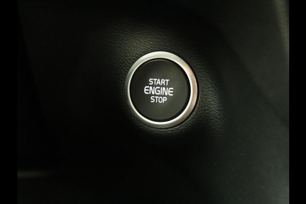 Volvo XC40 1.5 T4 Recharge Inscription Expression | SOH 86,3% | Trekhaak | Carplay | Navigatie | Climate control | Parkeerhulp | Cruise control | Full LED | PHEV | Plug In
