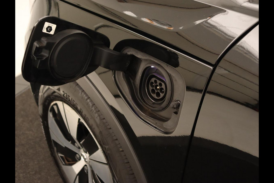 Volvo XC40 1.5 T4 Recharge Inscription Expression | SOH 86,3% | Trekhaak | Carplay | Navigatie | Climate control | Parkeerhulp | Cruise control | Full LED | PHEV | Plug In