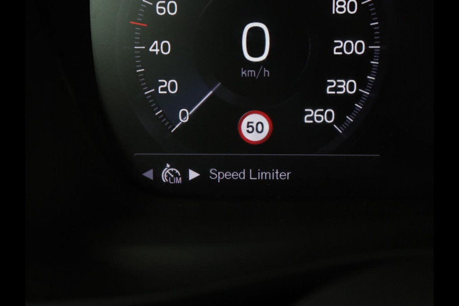 Volvo XC40 1.5 T4 Recharge Inscription Expression | SOH 86,3% | Trekhaak | Carplay | Navigatie | Climate control | Parkeerhulp | Cruise control | Full LED | PHEV | Plug In