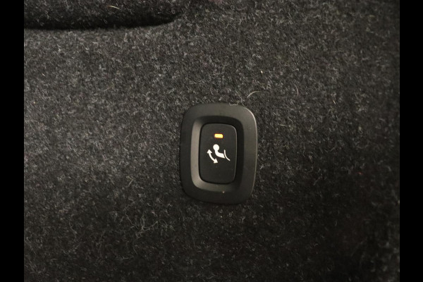 Volvo XC40 1.5 T4 Recharge Inscription Expression | SOH 86,3% | Trekhaak | Carplay | Navigatie | Climate control | Parkeerhulp | Cruise control | Full LED | PHEV | Plug In