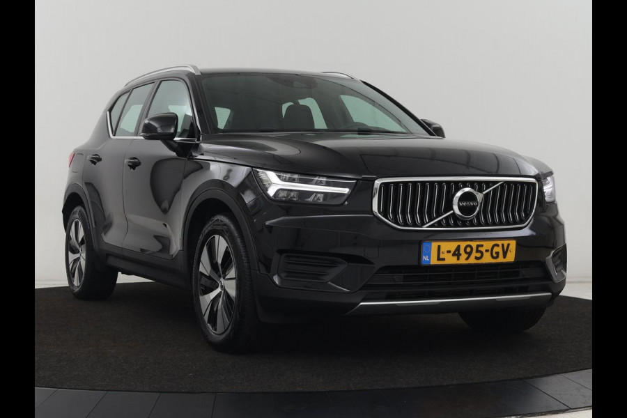 Volvo XC40 1.5 T4 Recharge Inscription Expression | SOH 86,3% | Trekhaak | Carplay | Navigatie | Climate control | Parkeerhulp | Cruise control | Full LED | PHEV | Plug In