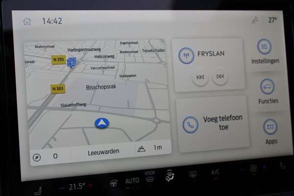 Ford Puma 1.0-125pk EcoBoost Mild-Hybrid ST-Line X. Fabr. garantie t/m 13-11-2029 ! Slechts 4.000km ! Autm. airco, adapt. cruise cntrl, navigatie, telefoonvoorb., elektr. pano-dak, stoel-, stuur- en voorraamverw., side- en lane assist, LED verl. etc.