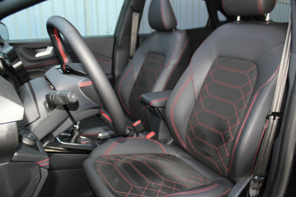 Ford Puma 1.0-125pk EcoBoost Mild-Hybrid ST-Line X. Fabr. garantie t/m 13-11-2029 ! Slechts 4.000km ! Autm. airco, adapt. cruise cntrl, navigatie, telefoonvoorb., elektr. pano-dak, stoel-, stuur- en voorraamverw., side- en lane assist, LED verl. etc.
