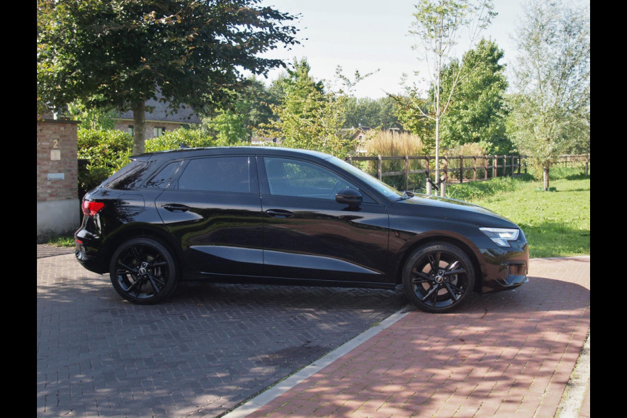 Audi A3 Sportback 40 TFSI e Business edition | Apple Carplay | Sportstoelen | DAB | Navi | NL-Auto |