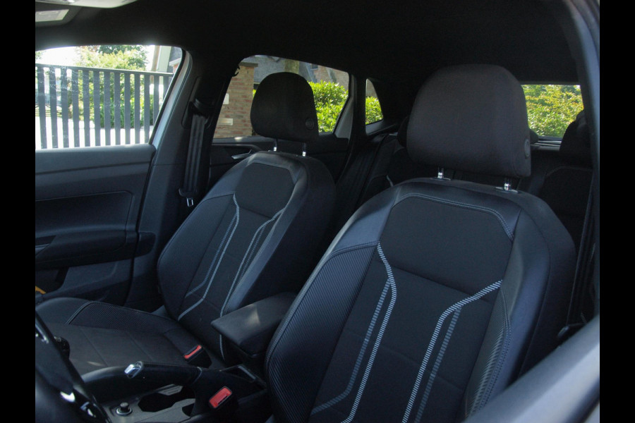Volkswagen Polo 1.0 TSI Highline | Apple Carplay | Sportstoelen | LED | ACC | NL-Auto |