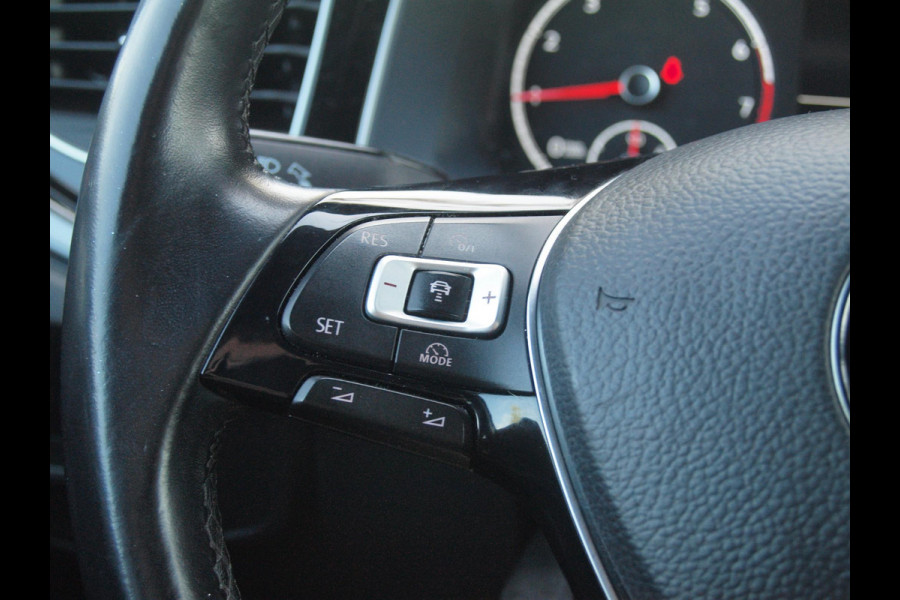 Volkswagen Polo 1.0 TSI Highline | Apple Carplay | Sportstoelen | LED | ACC | NL-Auto |