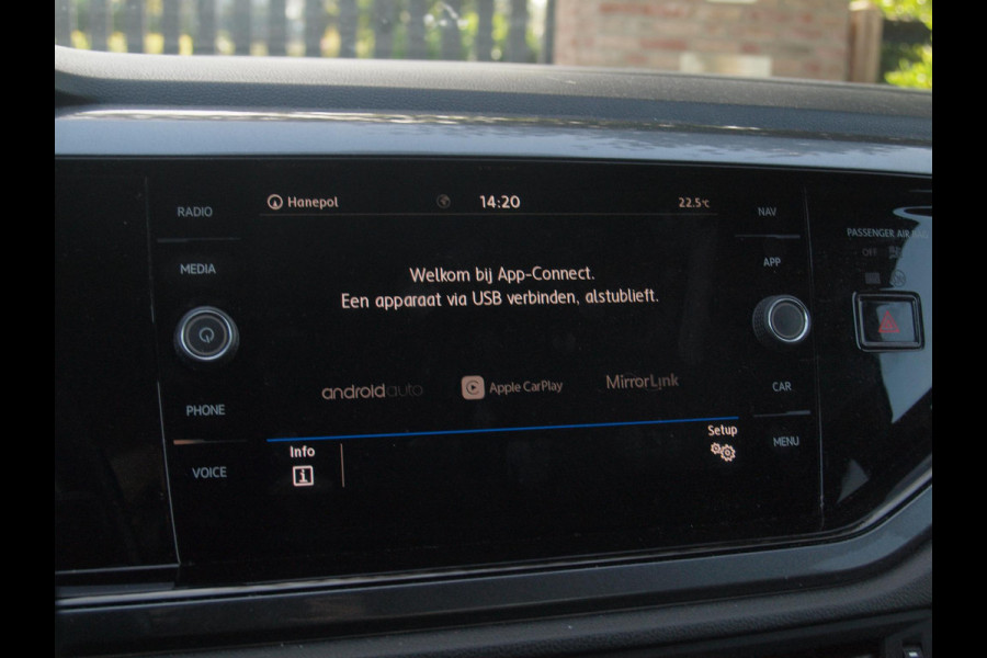 Volkswagen Polo 1.0 TSI Highline | Apple Carplay | Sportstoelen | LED | ACC | NL-Auto |