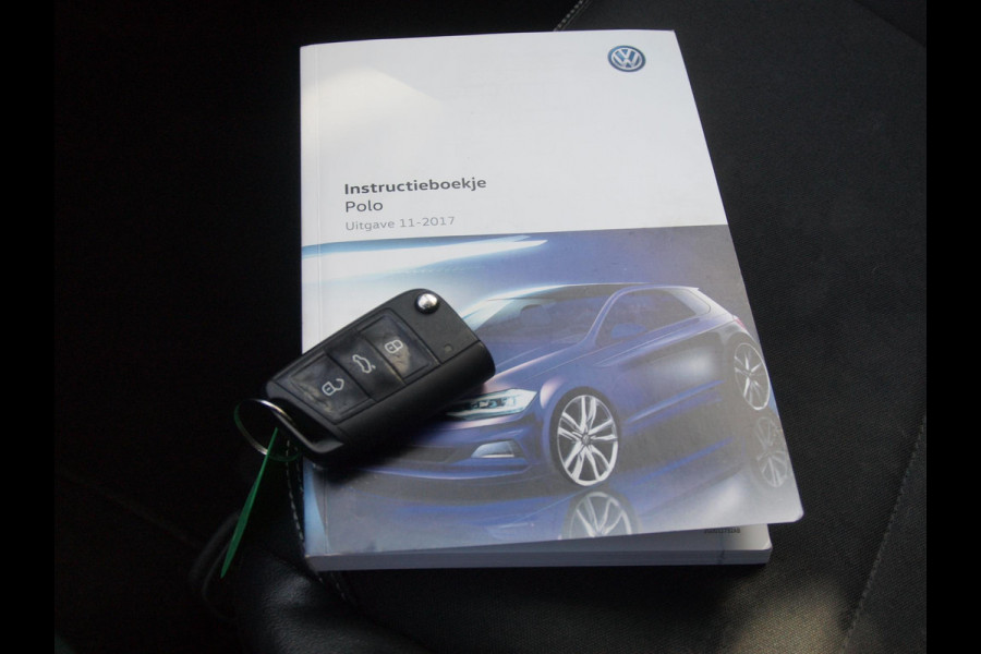 Volkswagen Polo 1.0 TSI Highline | Apple Carplay | Sportstoelen | LED | ACC | NL-Auto |
